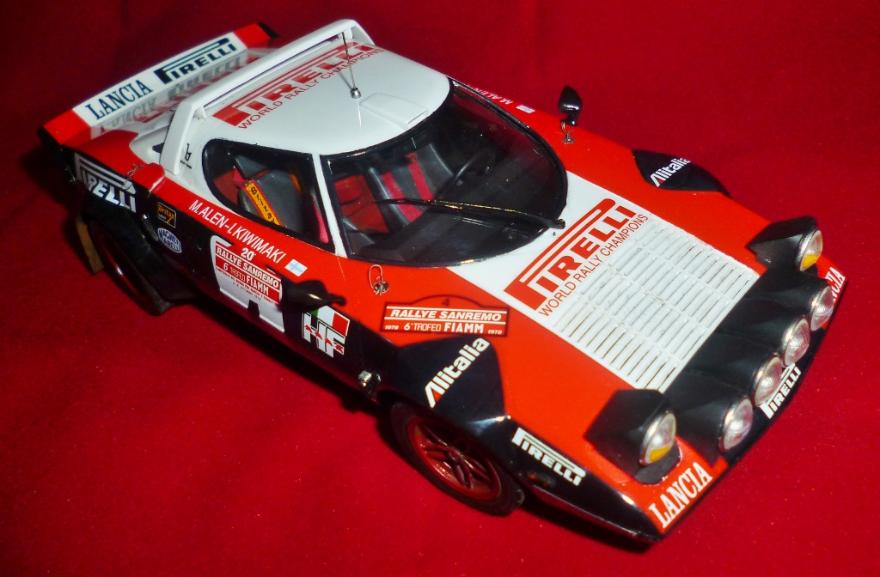 1/64 京商 ランチア ストラトスHF #4 向こ PIRELLI Sanremo